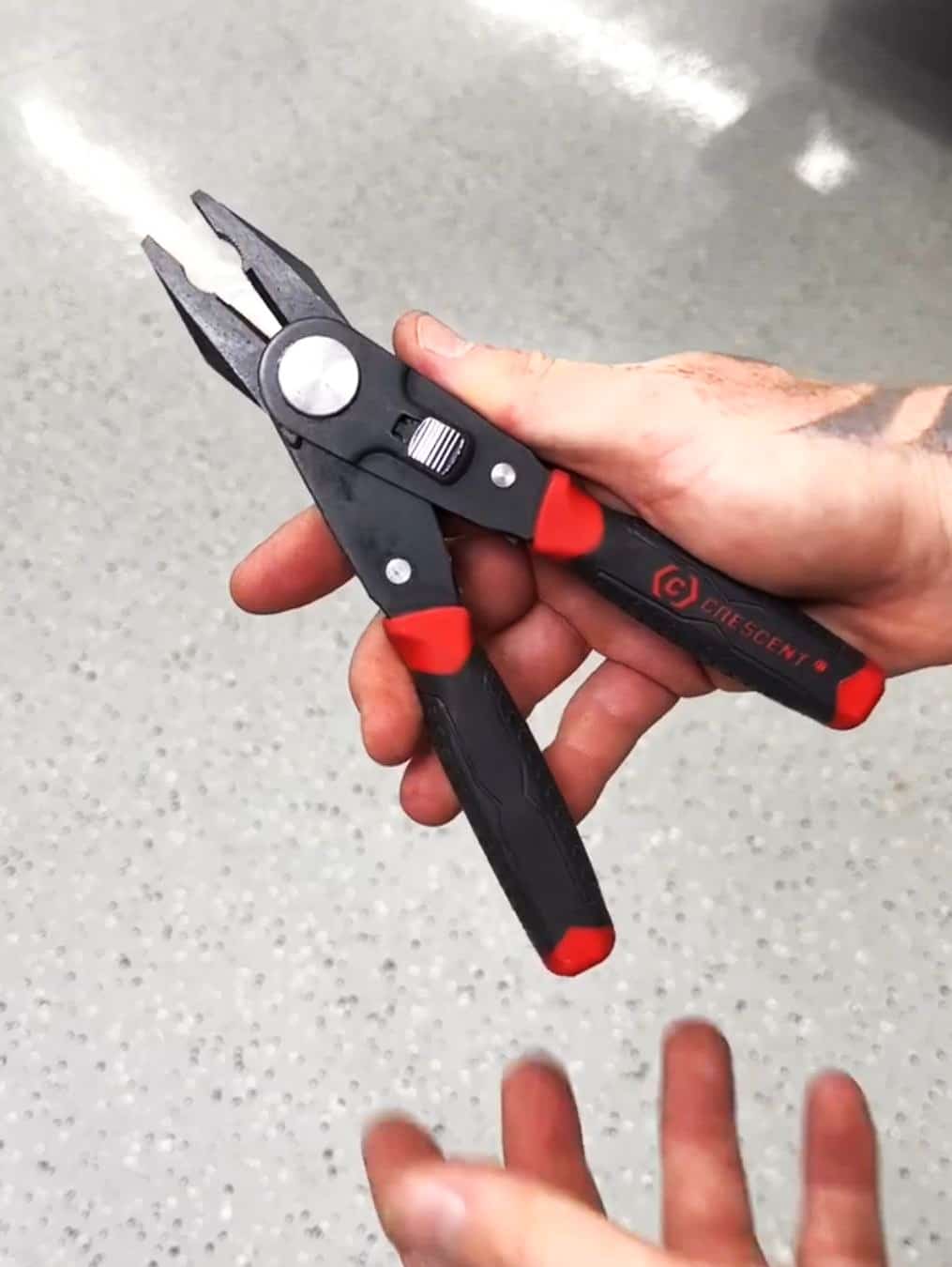 CRESCENT Dual Combo Pliers and Wire Stripper